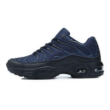 New men's casual breathable light sports shoes.