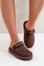  Slippers model 204651 Step in style 