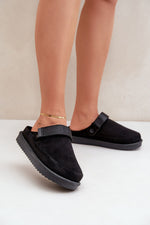 Slippers model 204652 Step in style 
